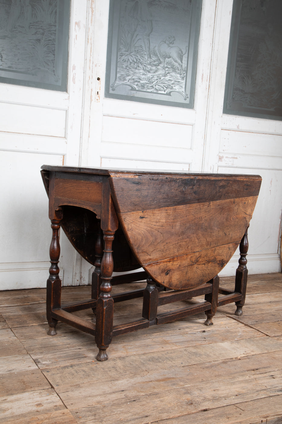 Country Oak and Elm Gateleg Table