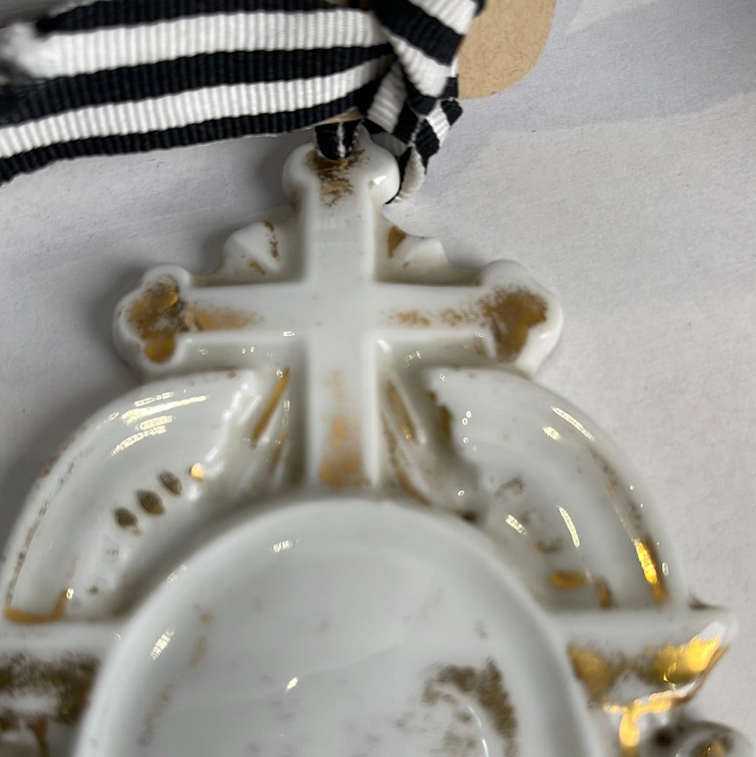 Holy Basin White & Gold Porcelain